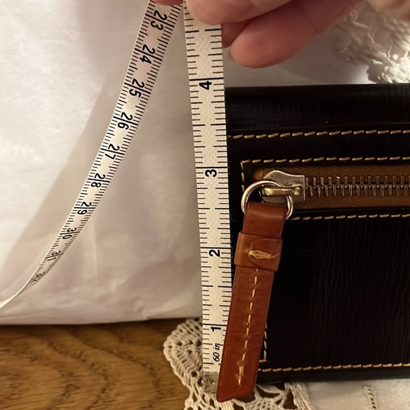 Dooney & Bourke Large Wallet 7” x 4” - Picture 4 of 11